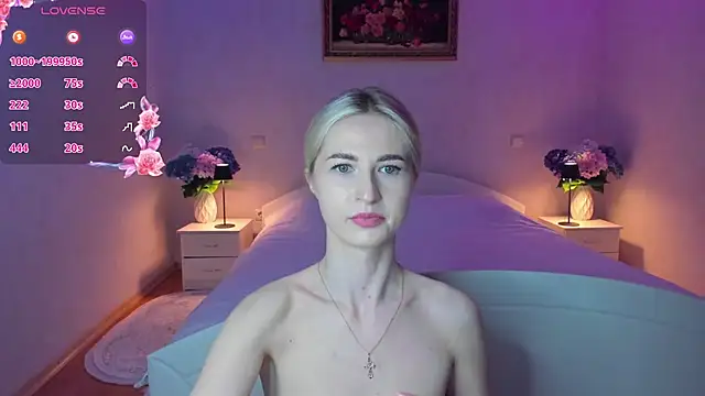 Julie_Blaze webcam
