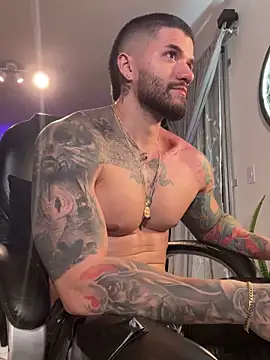 Frank_Farrell live cam on StripChat