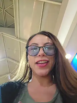 Karen_San_Miguel live cam on StripChat