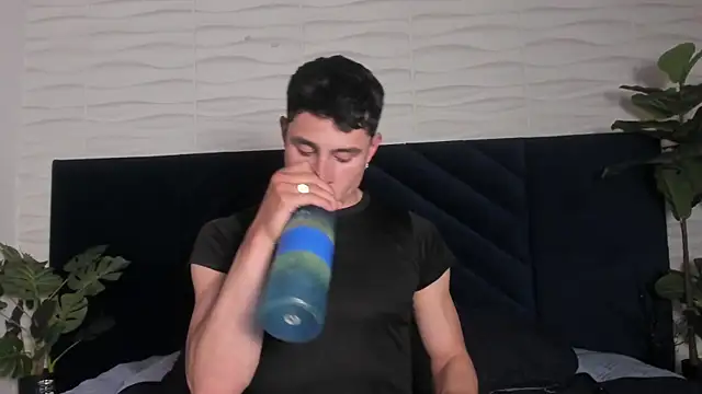 AustinJones_ live cam on StripChat