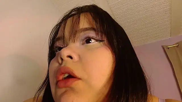 sexychubby___ live cam on StripChat
