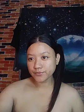 Urchanel live cam on StripChat