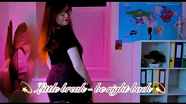 CarolGiggly webcam