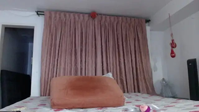 linapalacios live cam on StripChat