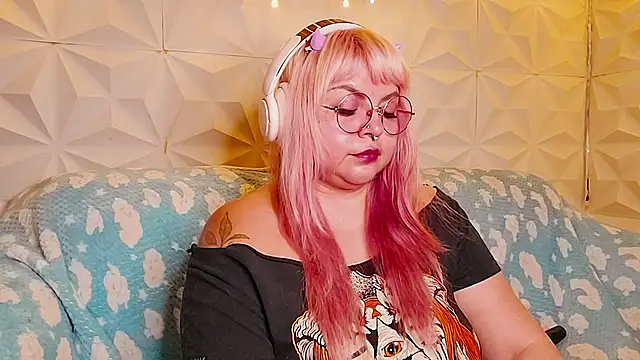 Satyn_doll live cam on StripChat