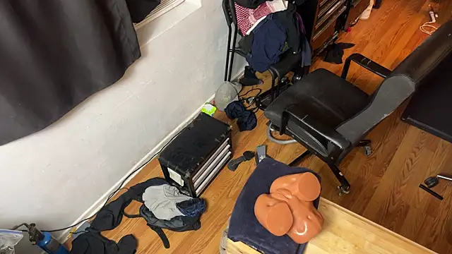 leanjamesdean live cam on StripChat