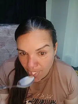 Zuleyka_69 live cam on StripChat