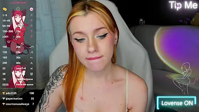 MeganNewCat webcam