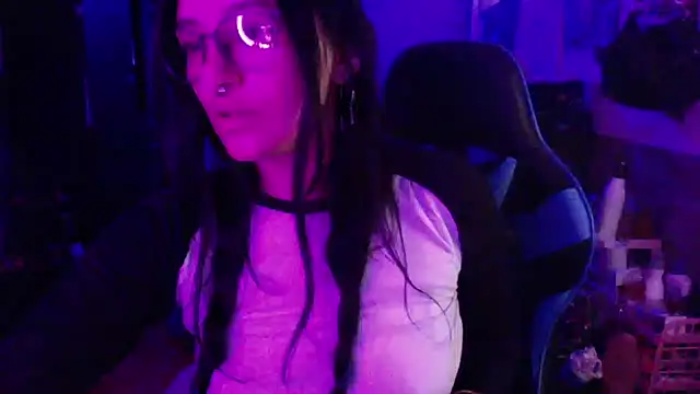 AngelaQueen_ live cam on StripChat