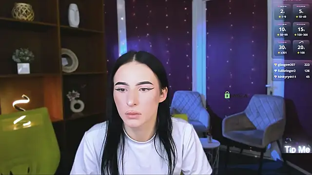 mila_glow1 webcam