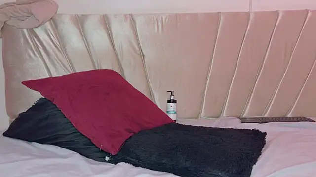 aly_n_sebas webcam