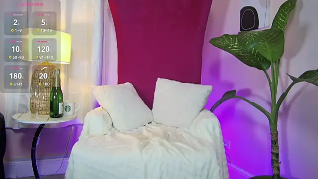 Lady_NovaX webcam