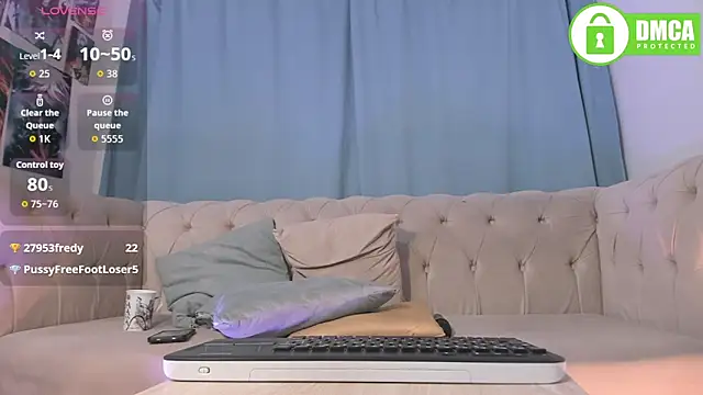 zoe_37 webcam