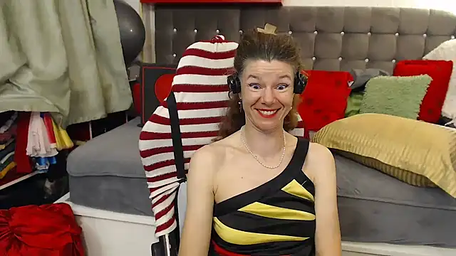 kellyterapy live cam on StripChat