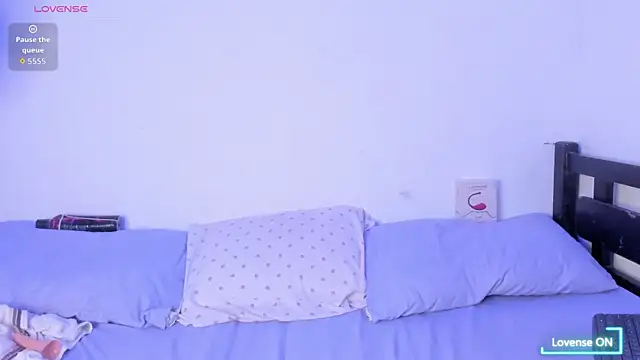 Lorena_Hawkins webcam