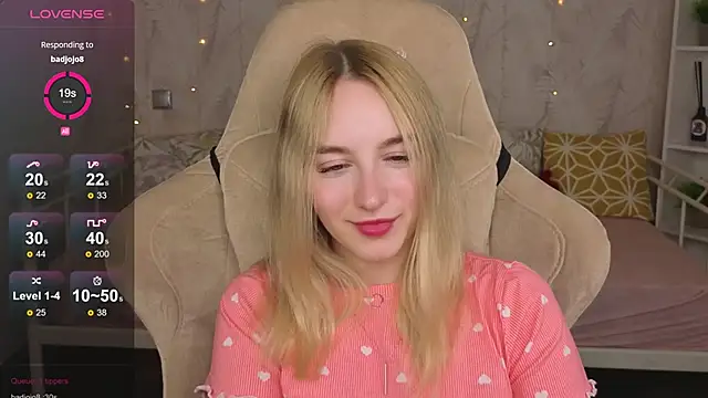 Shy_Polly webcam