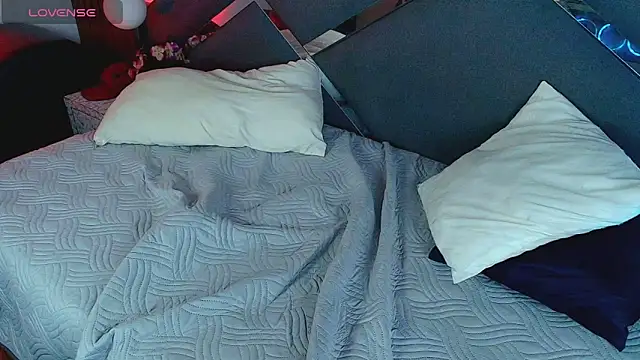Tolirenna70 - Couple webcam sex chat