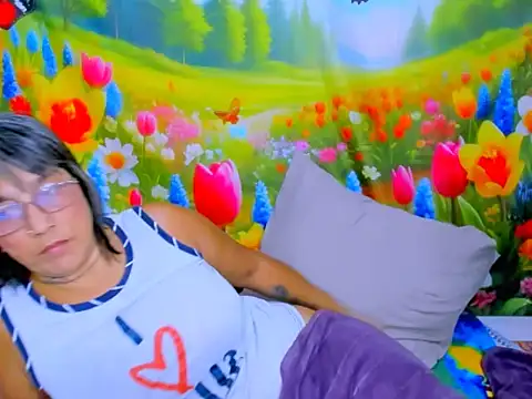 indianroxy webcam