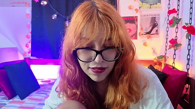 _Moon_Johnson live cam on StripChat