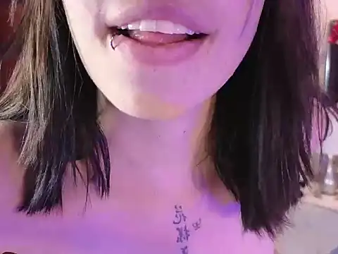 HarperrWest live cam on StripChat