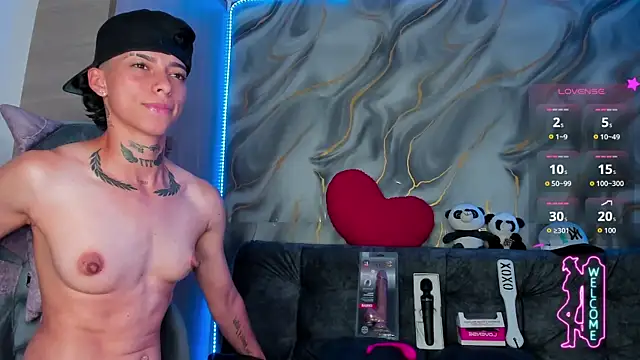 AmberAdams_ live cam on StripChat