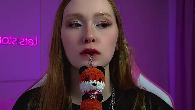 AgataFoxley webcam