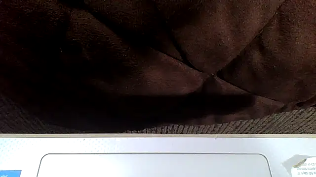 Jbsklxz67 live cam on StripChat