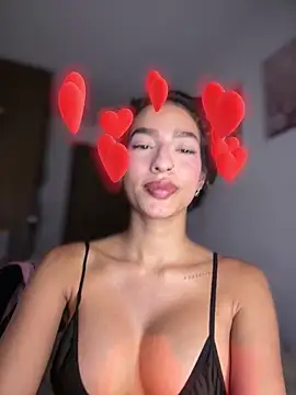 DulceLenns live cam on StripChat