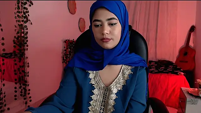 azzahara069 live cam on StripChat