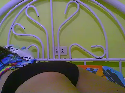Creamsweetpussy28 webcam
