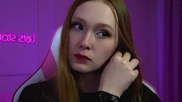 AgataFoxley webcam