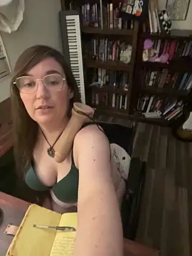 adobe_angel (F young) - Public cum show