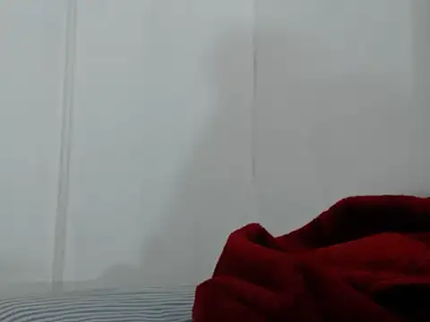 HugeMelons11 live cam on StripChat