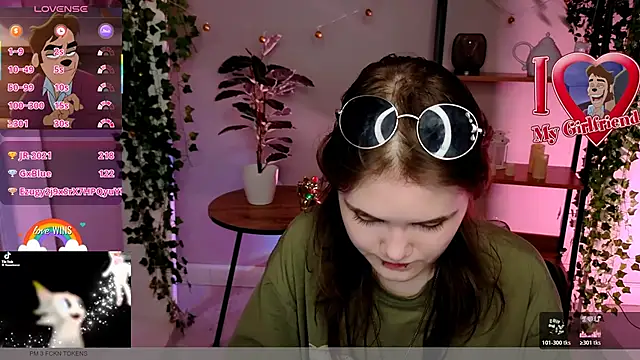 Dilara_xBaby webcam