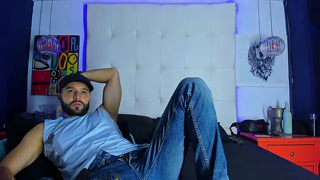 Mike333_ live cam on StripChat