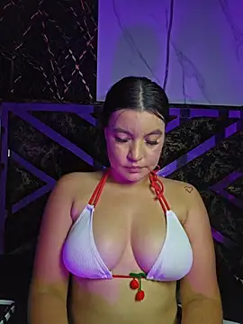 Pretty_Julieta webcam