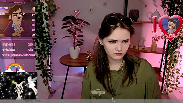 Dilara_xBaby live cam on StripChat