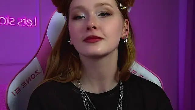 AgataFoxley webcam
