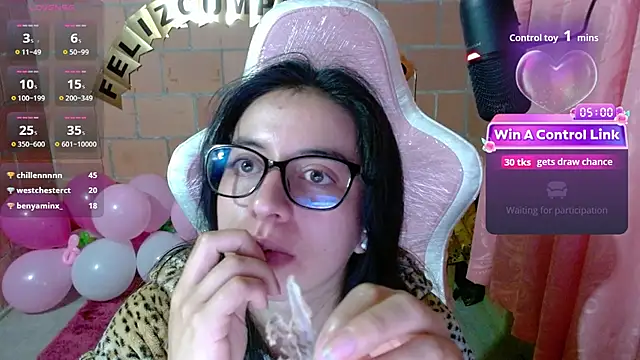 Maggie_Fox3 live cam on StripChat