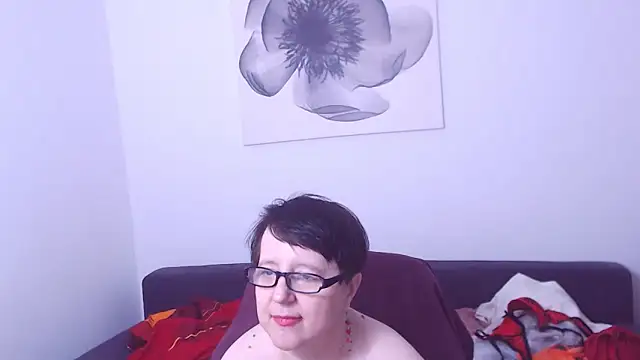 ChristaRose live cam on StripChat