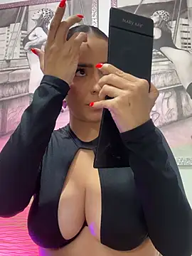 Mau_White webcam