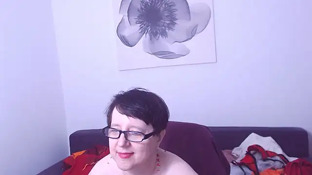 ChristaRose live cam on StripChat