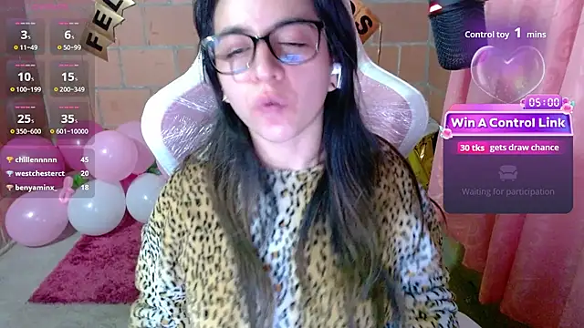 Maggie_Fox3 live cam on StripChat
