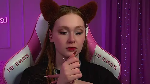 AgataFoxley webcam