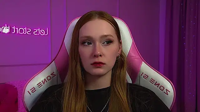 AgataFoxley webcam