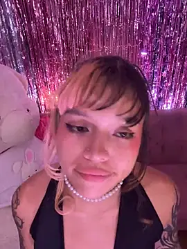 Gatalinaa111 webcam