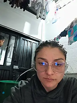 Coralinne__ live sex cam