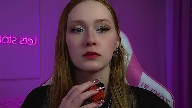 AgataFoxley live cam on StripChat