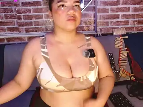 emma_bdsm_ live cam on StripChat
