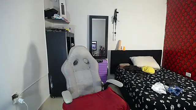 wicked_orange webcam